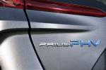 Toyota Prius Plug-in Hybrid 2016 года